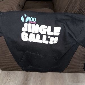 Y100 Jingle ball merch @ BB&T center Miami 2022